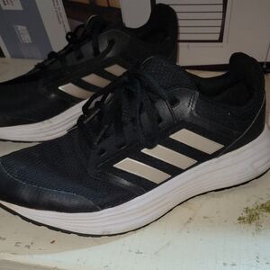 Womens Adidas size 9